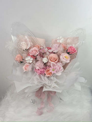 16 Stalks Soap Flower Bouquet (Blooming Wings)