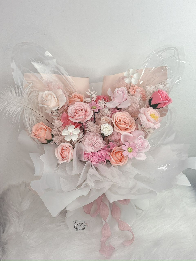 16 Stalks Soap Flower Bouquet (Blooming Wings)
