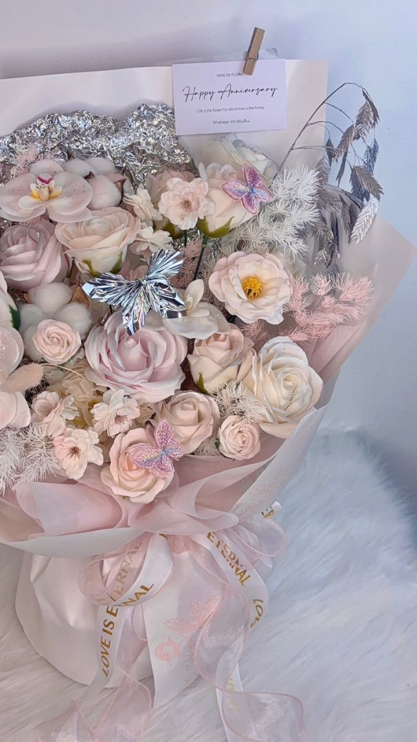 20 Stalks with Fillers Soap Flower Bouquet (Silver Flutter)