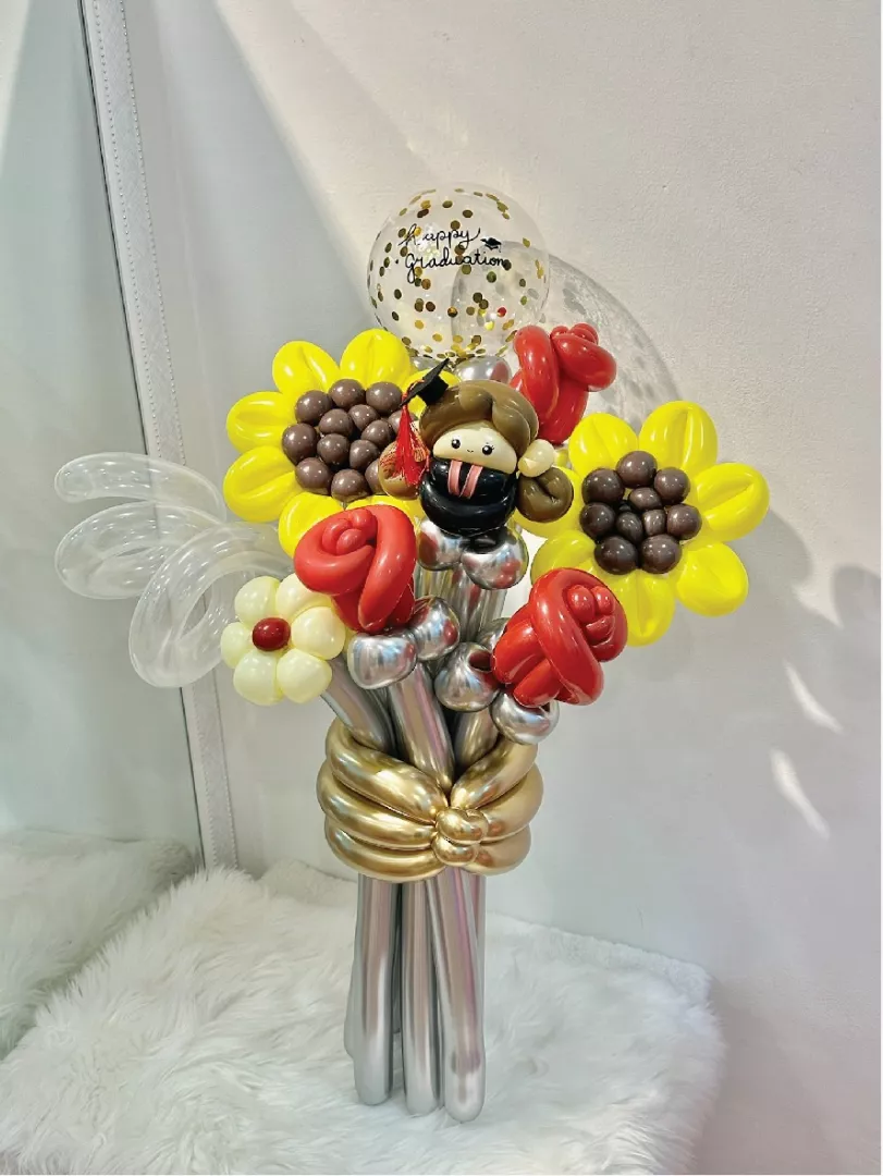 Balloon Flower Bouquet | Graduation 6 Stalks Mix