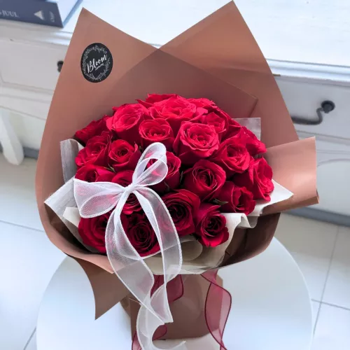 Valentine Hand Bouquet 02