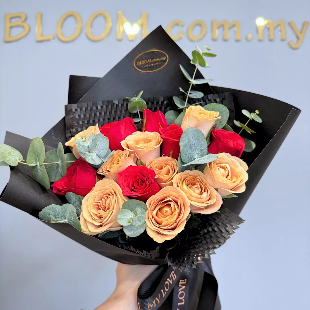 Valentine Hand Bouquet 11