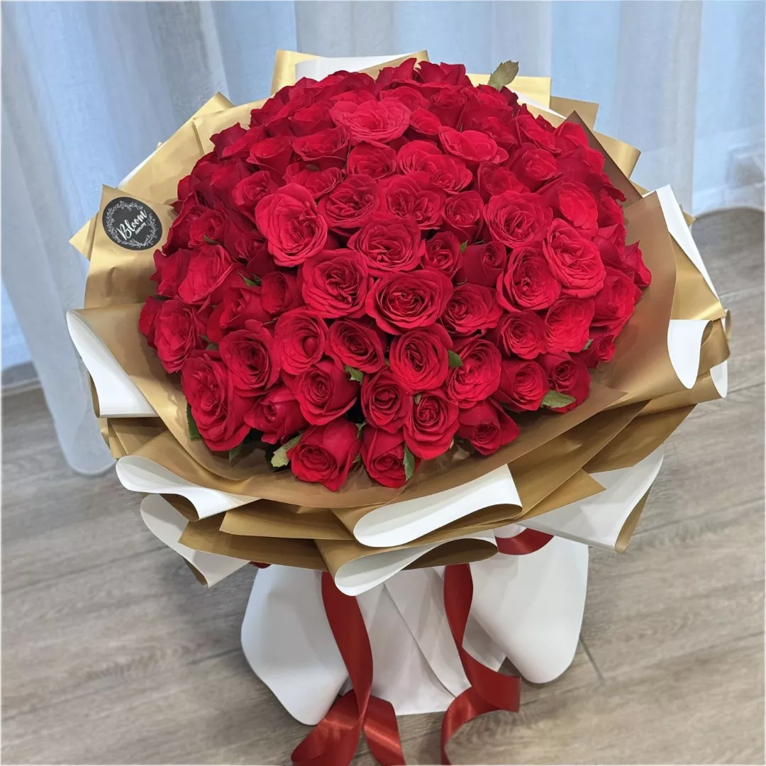 Valentine Hand Bouquet 14