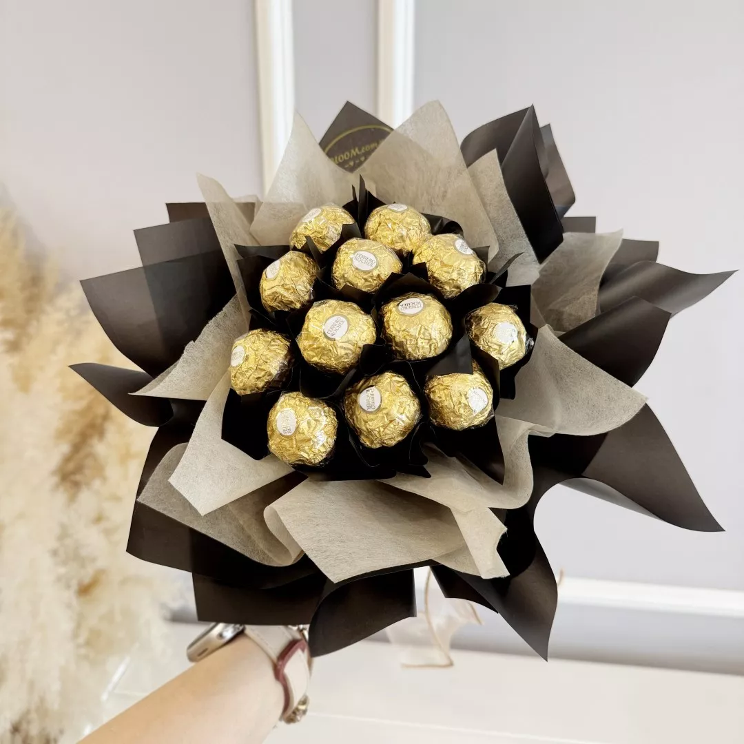 Valentine Ferrero Rocher Bouquet 01