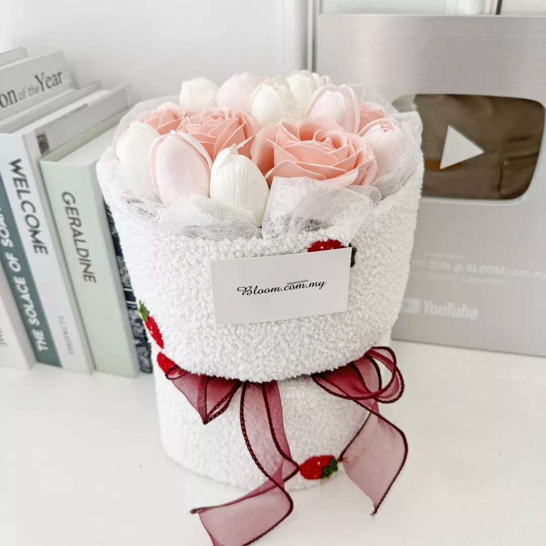  Valentine Soap Bouquet 16