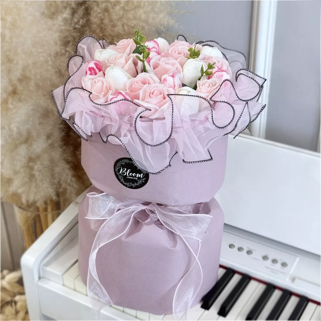  Valentine Soap Bouquet 24