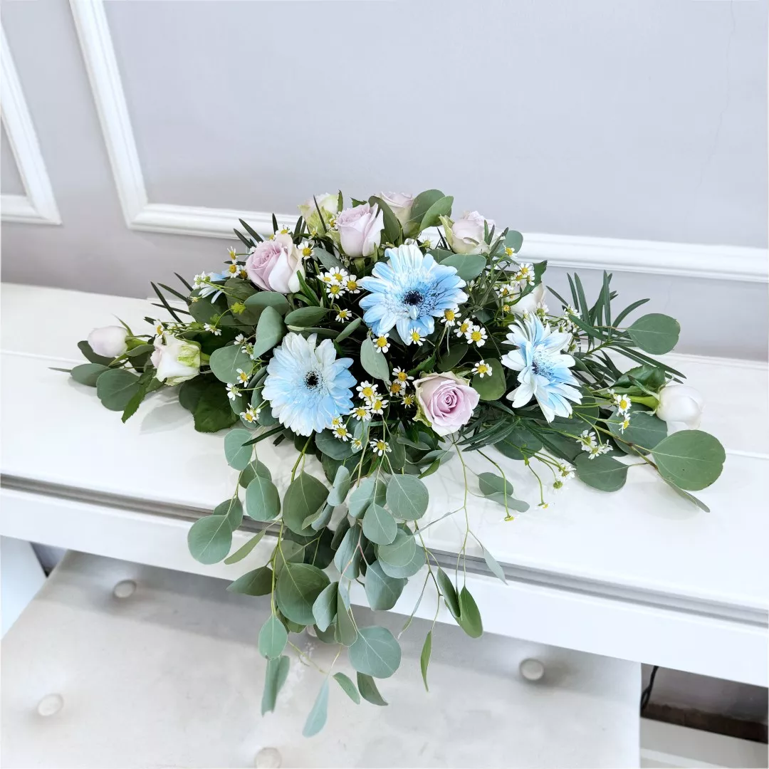 Table Flowers Arrangement 02