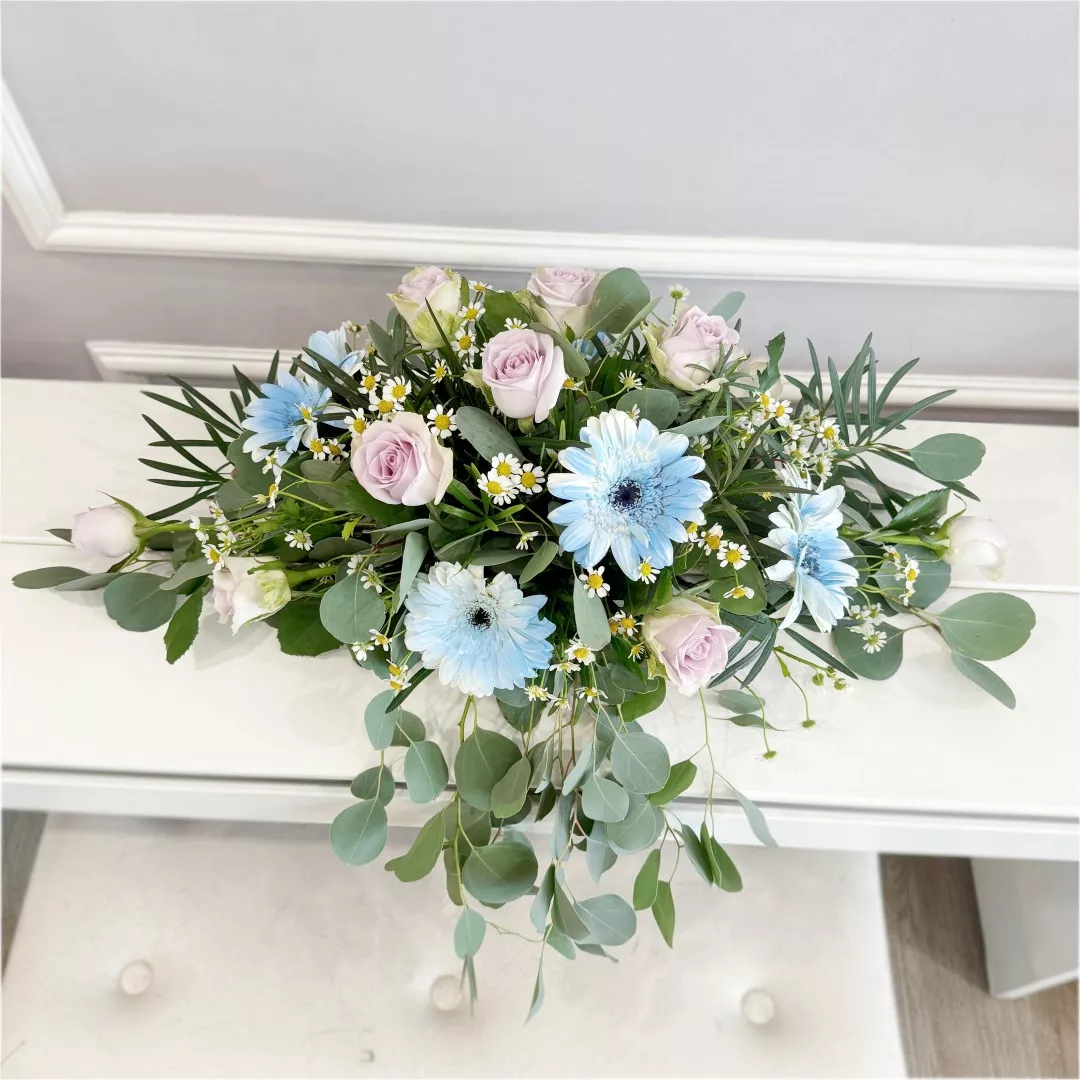 Table Flowers Arrangement 02