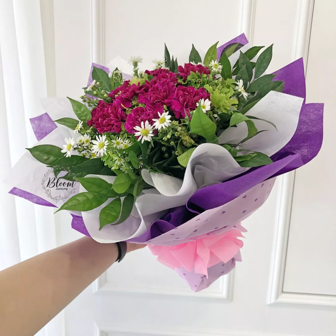 Carnation Hand Bouquet 02