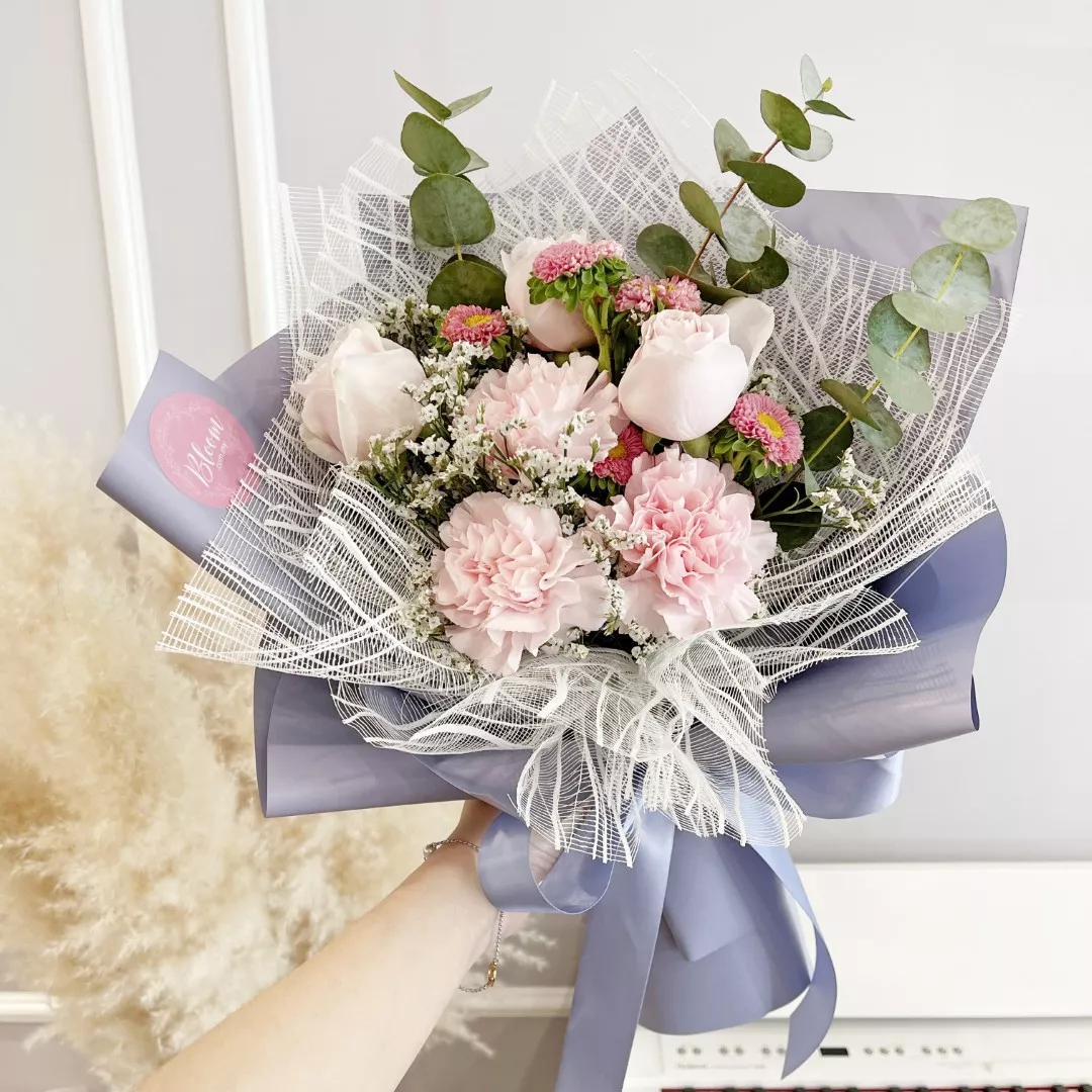 Carnation Hand Bouquet 11