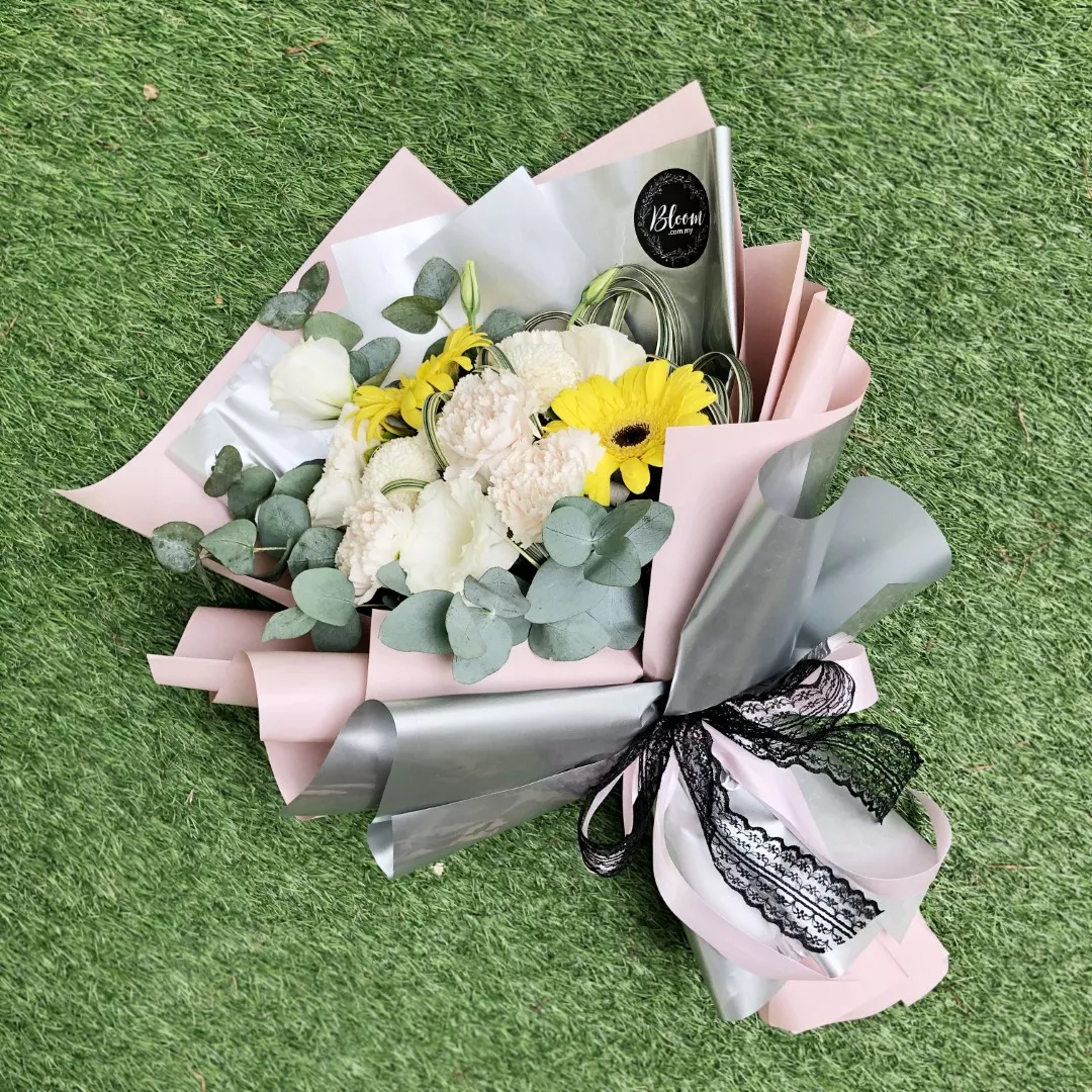 Carnation Hand Bouquet 16