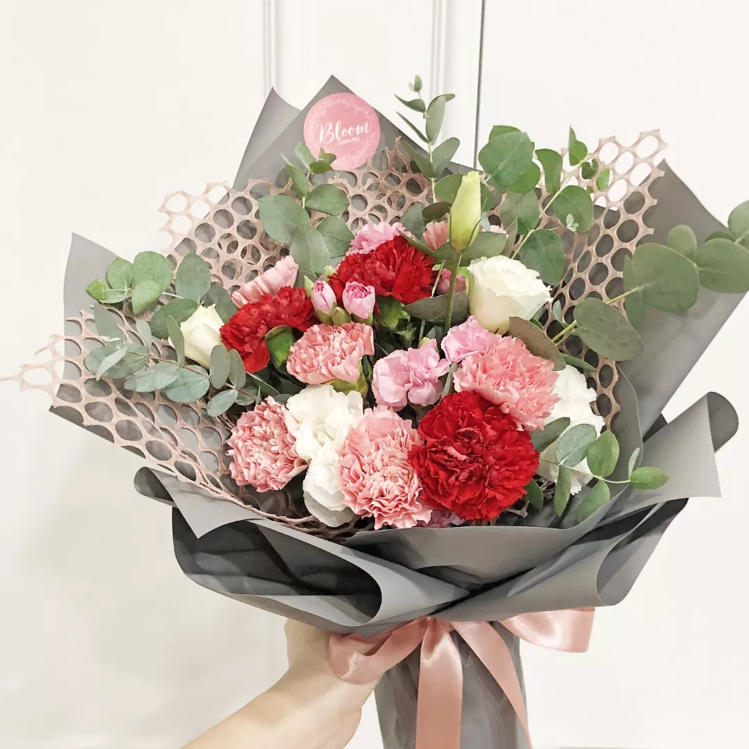 Carnation Hand Bouquet 17