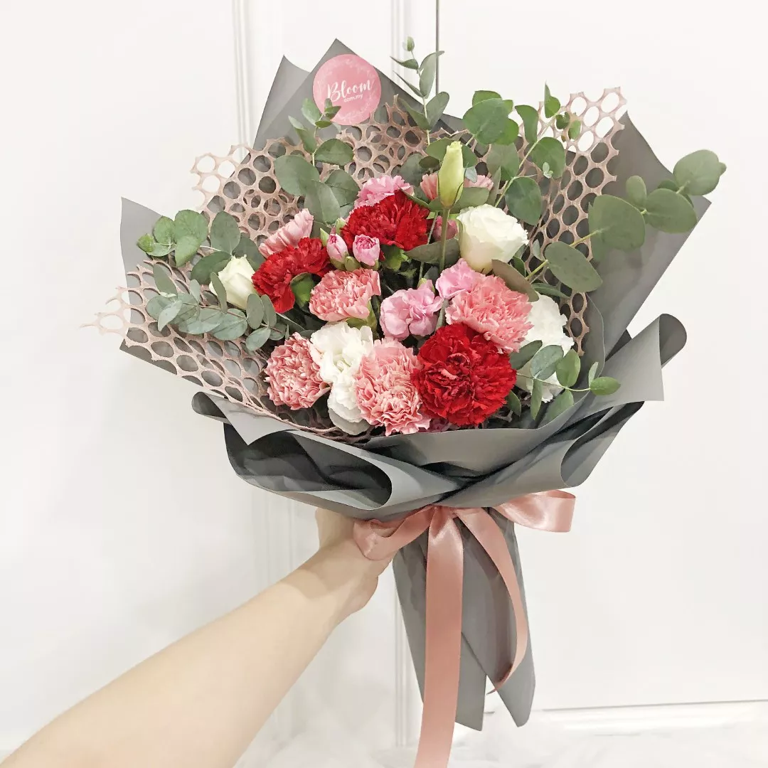Carnation Hand Bouquet 17