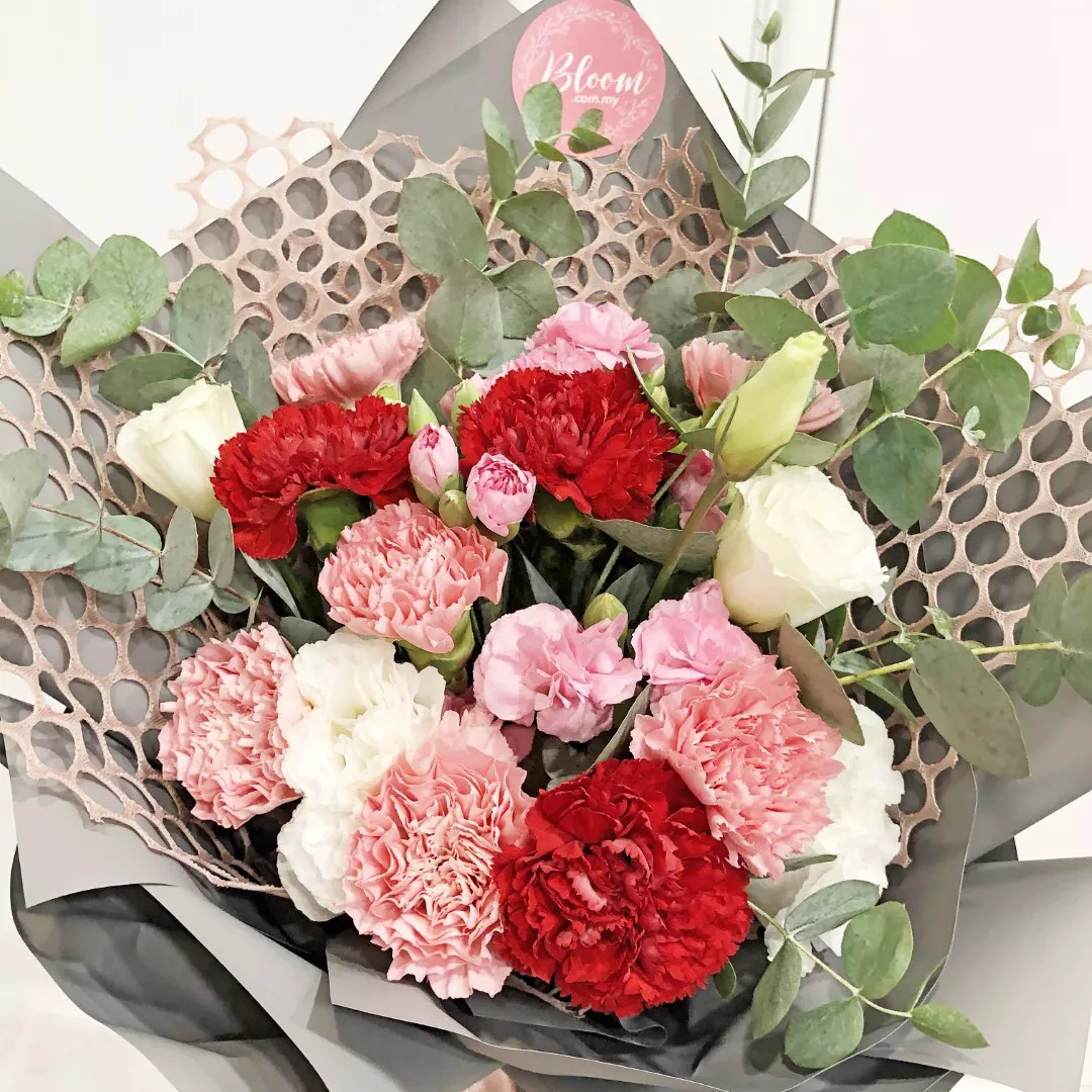 Carnation Hand Bouquet 17