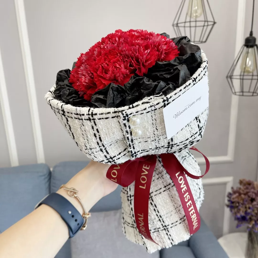 Carnation Hand Bouquet 20