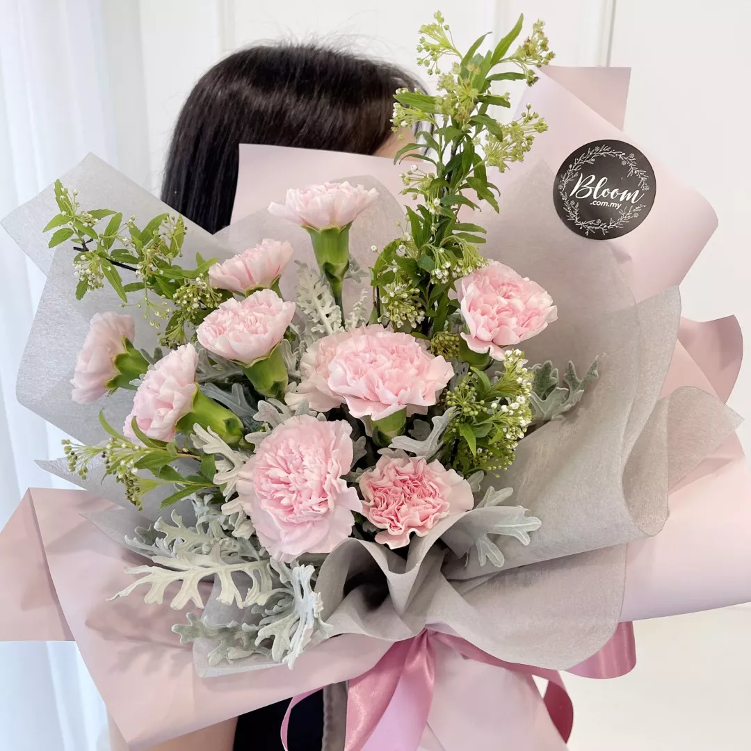 Carnation Hand Bouquet 22