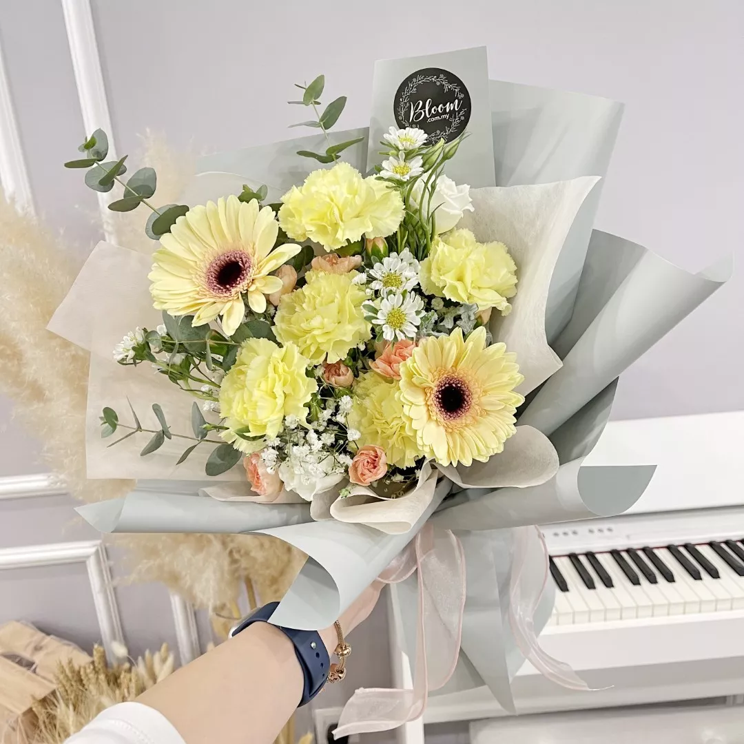 Carnation Hand Bouquet 23