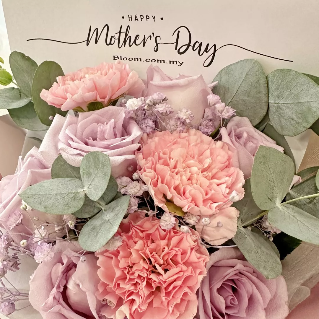 Carnation Hand Bouquet 33