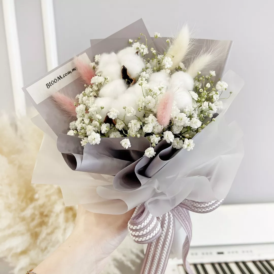 Dried Flower Bouquet 01