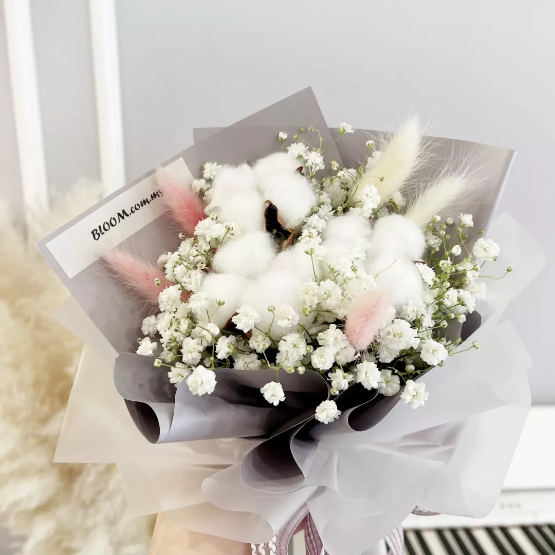 Dried Flower Bouquet 01