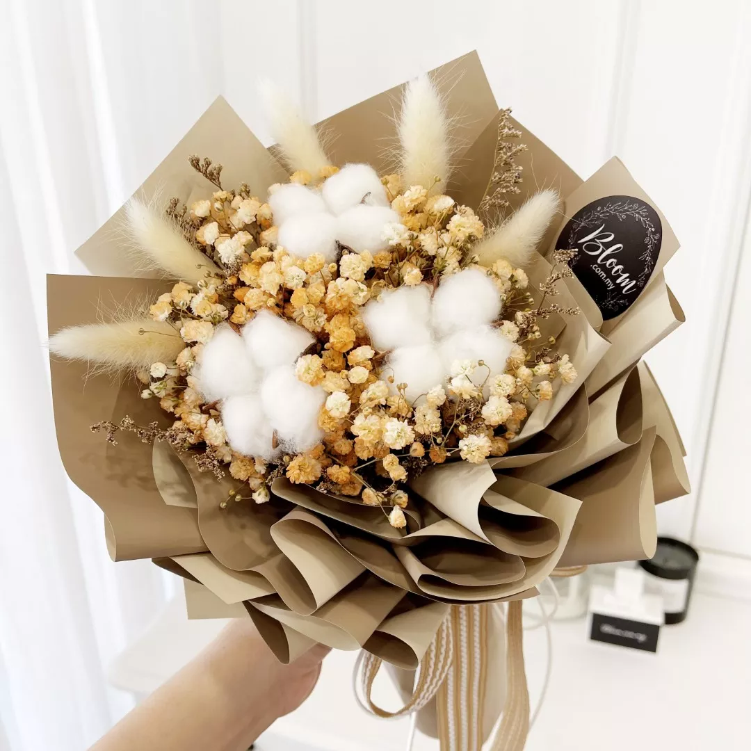 Dried Flower Bouquet 02