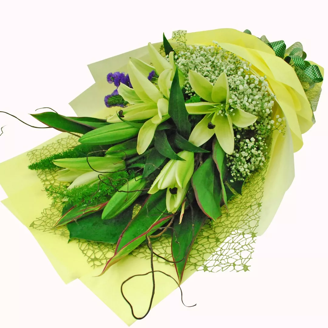 Lily Hand Bouquet 16