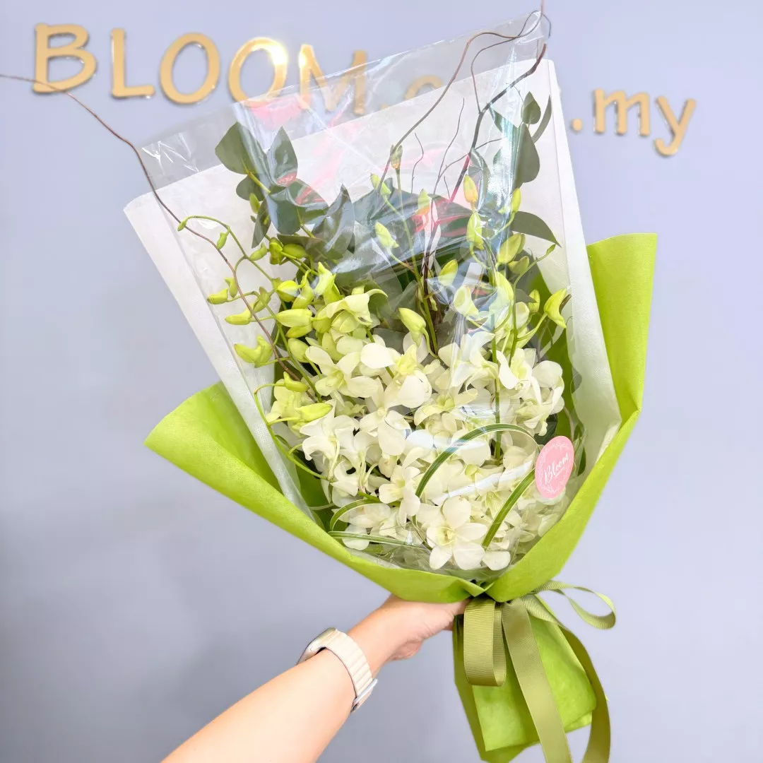 Orchid Hand Bouquet 04