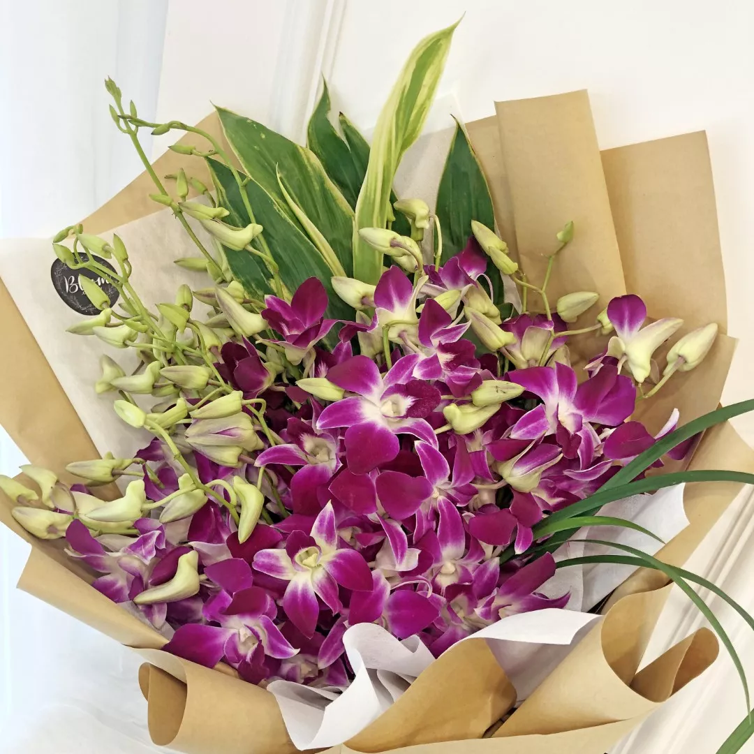 Orchid Hand Bouquet 07