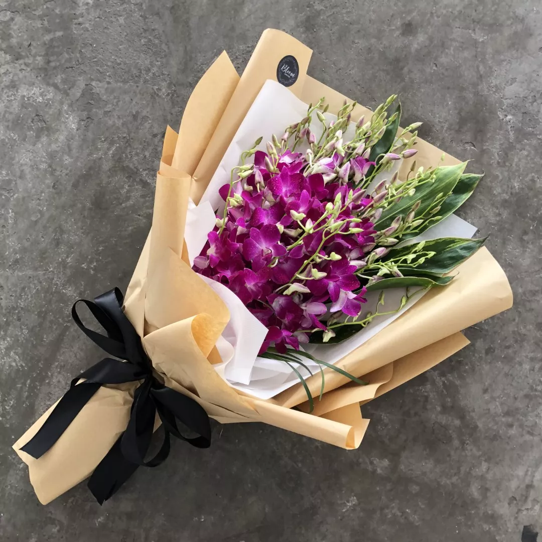 Orchid Hand Bouquet 07