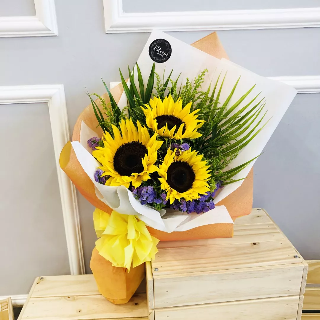 Sunflower Hand Bouquet 01