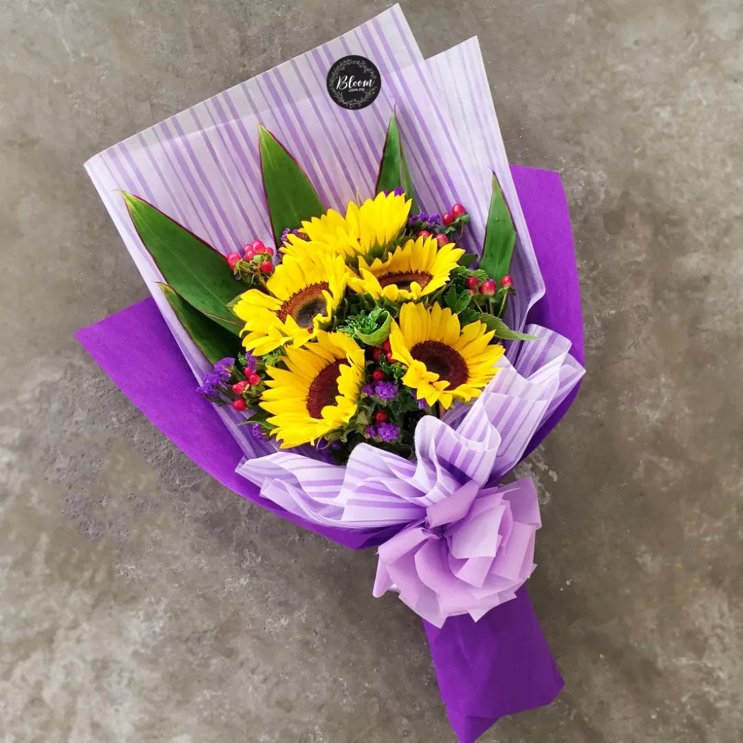 Sunflower Hand Bouquet 03