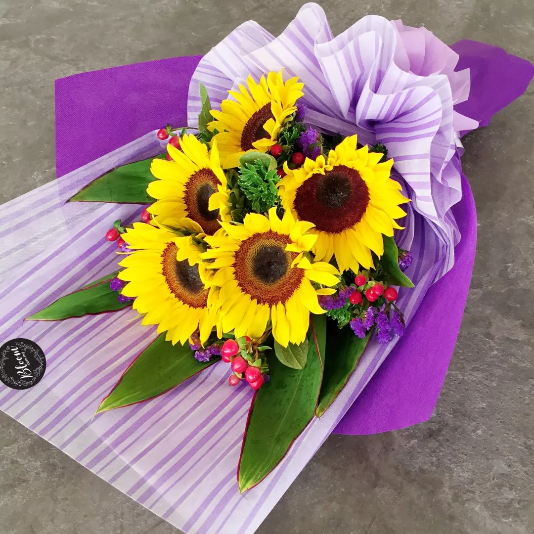 Sunflower Hand Bouquet 03