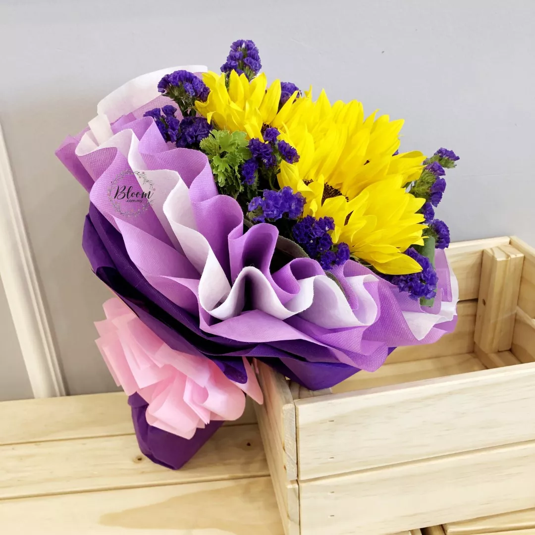 Sunflower Hand Bouquet 04