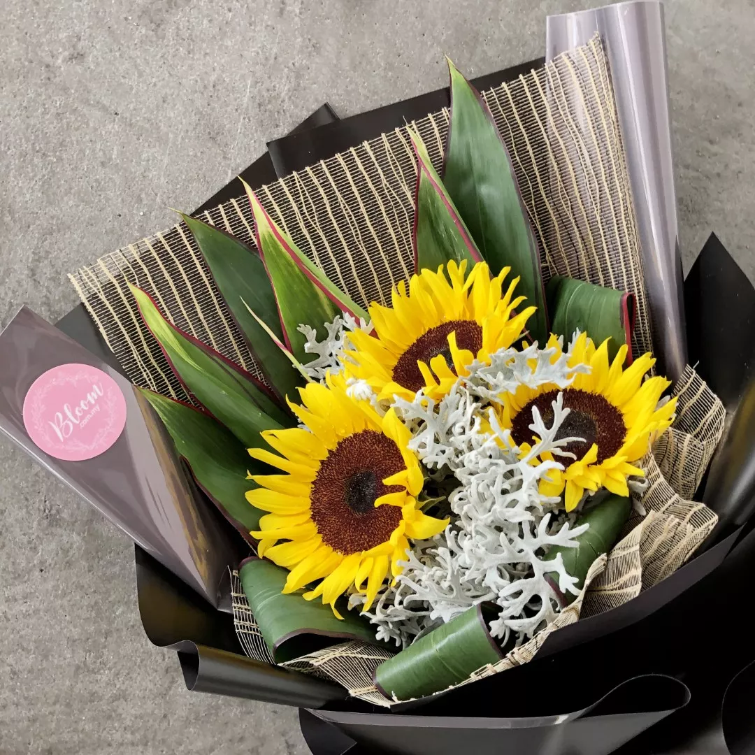 Sunflower Hand Bouquet 05