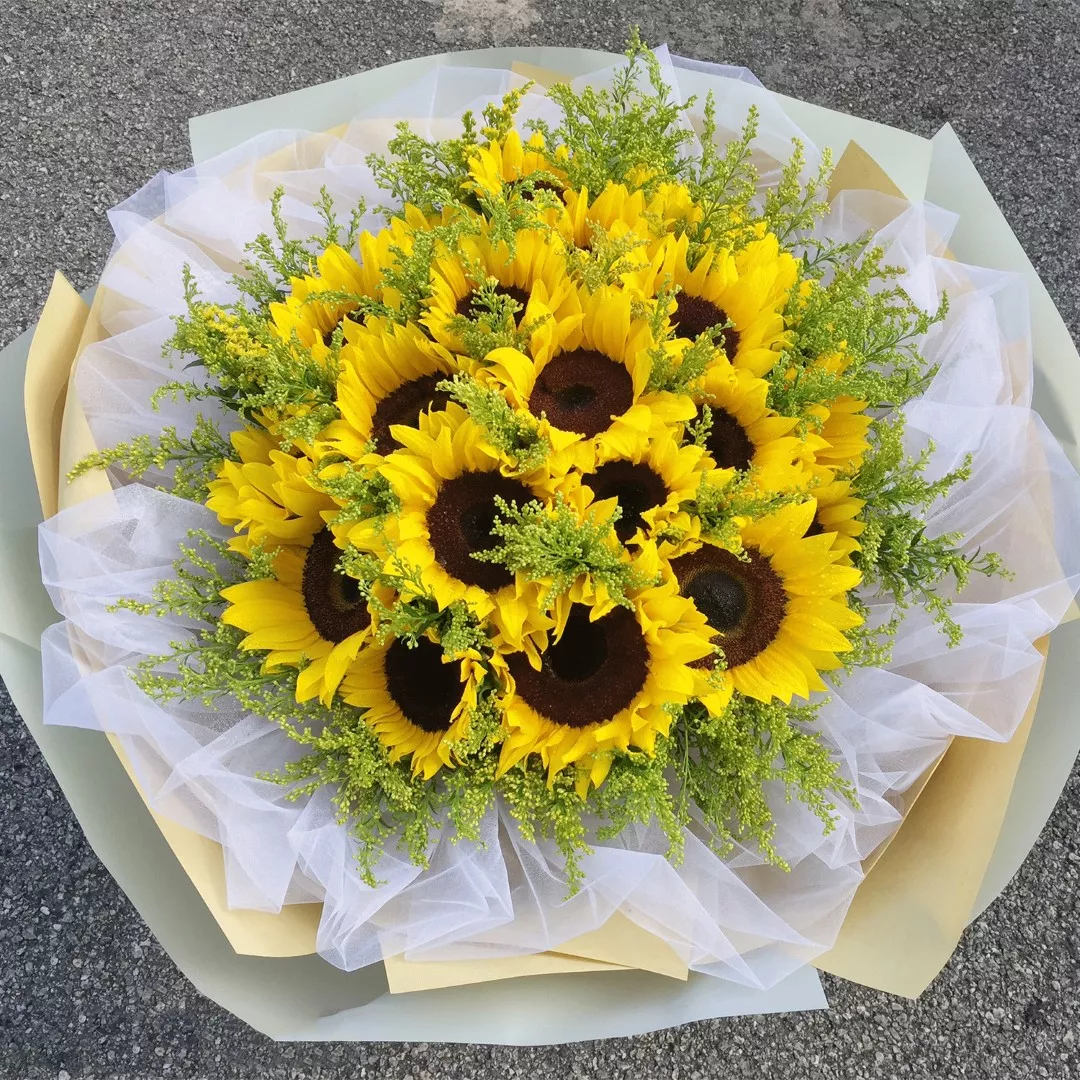 Sunflower Hand Bouquet 10