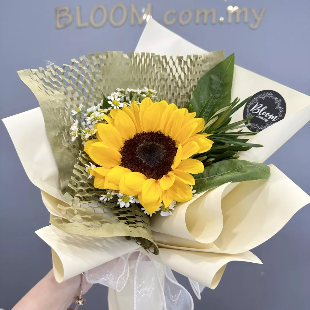 Sunflower Hand Bouquet 13