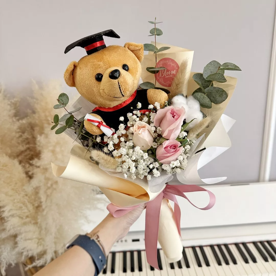 Graduation Bouquet 03