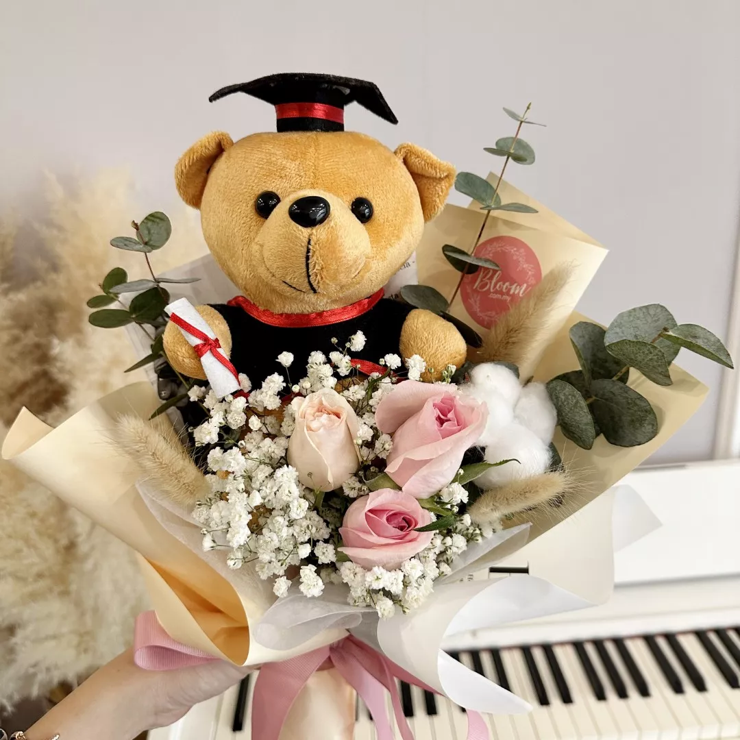 Graduation Bouquet 03