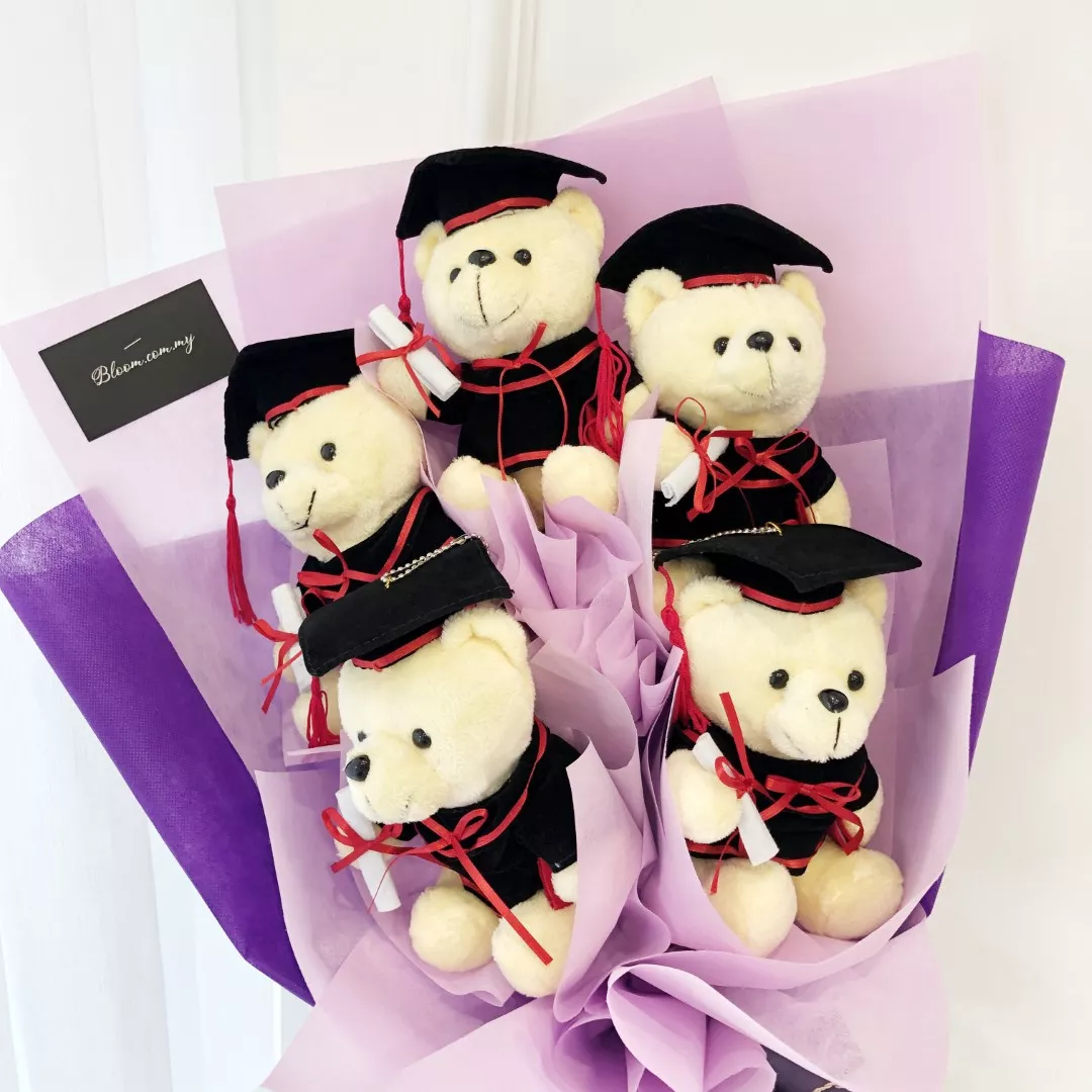 Graduation Bouquet 07