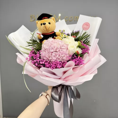 Graduation Bouquet 09