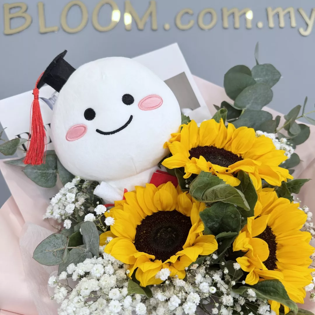 Graduation Bouquet 13