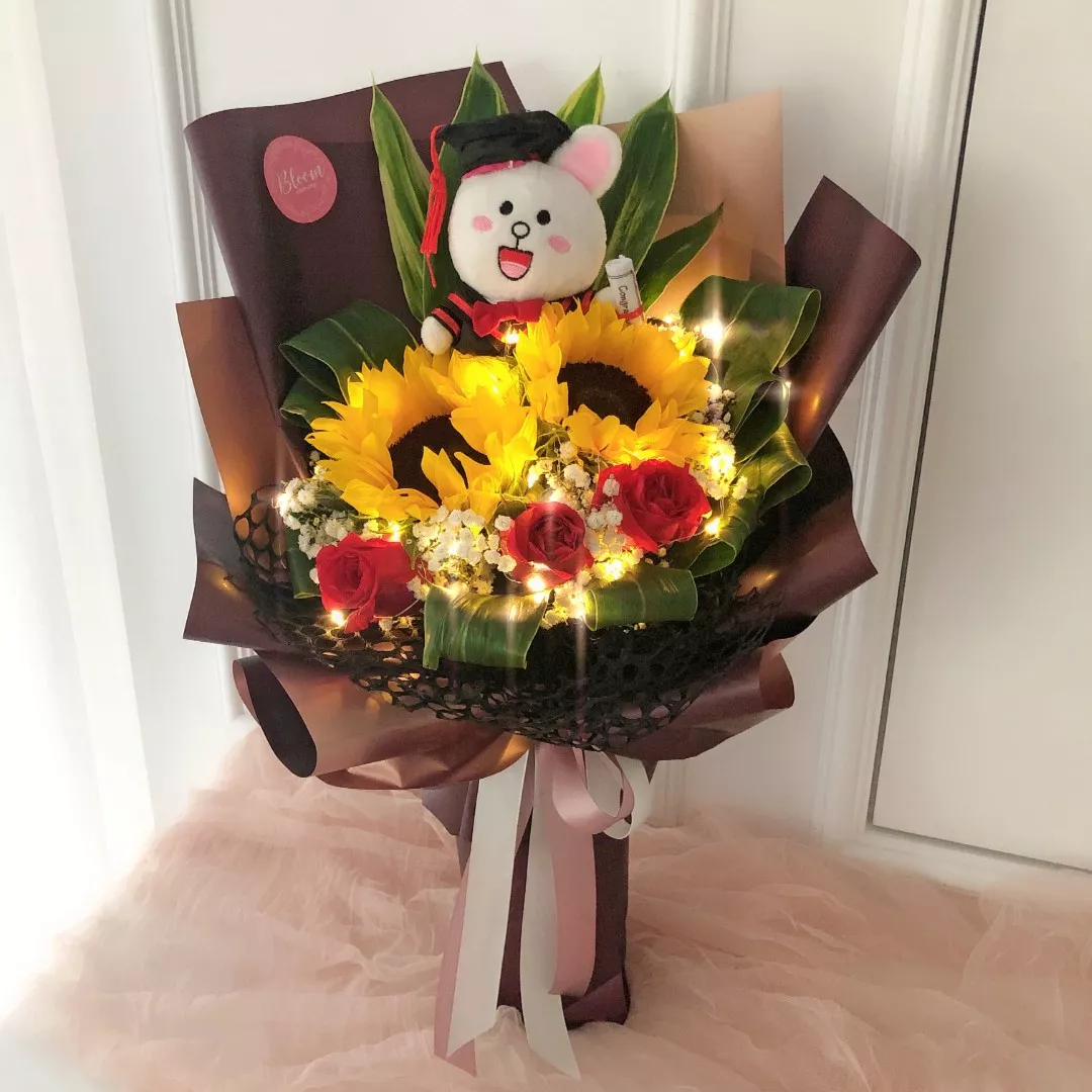 Graduation Bouquet 18