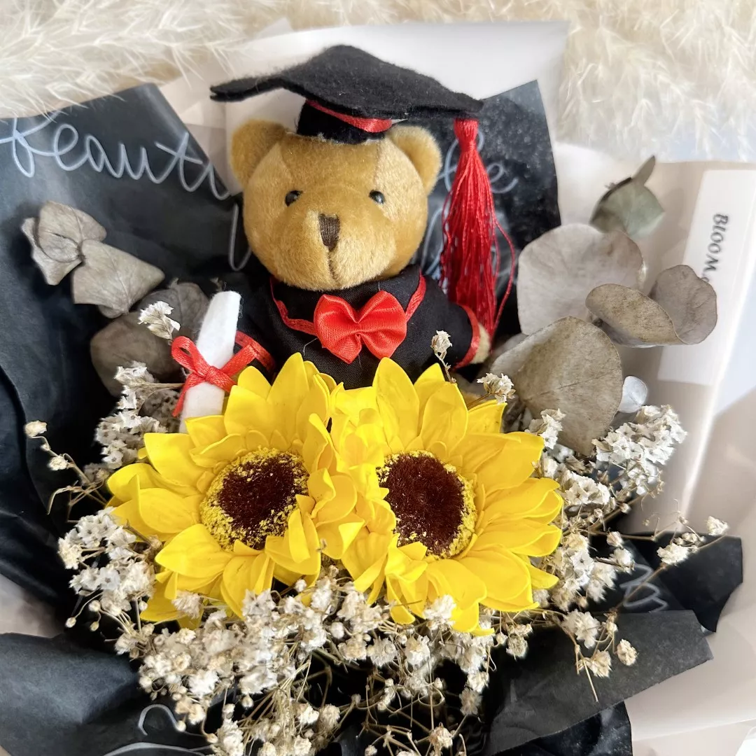 Graduation Bouquet 20