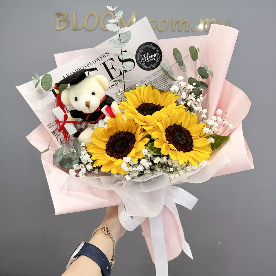 Graduation Bouquet 21