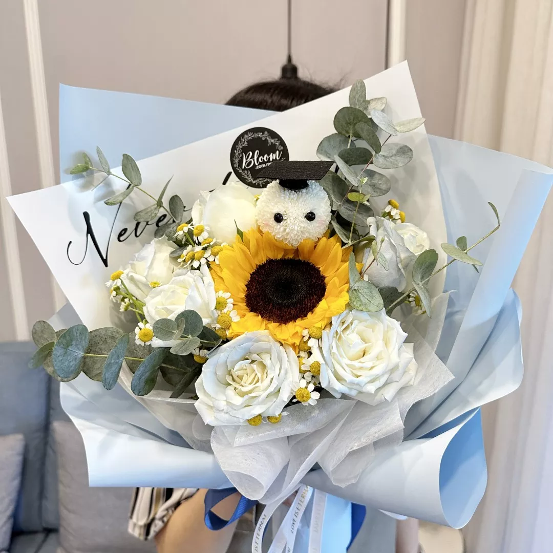 Graduation Bouquet 22