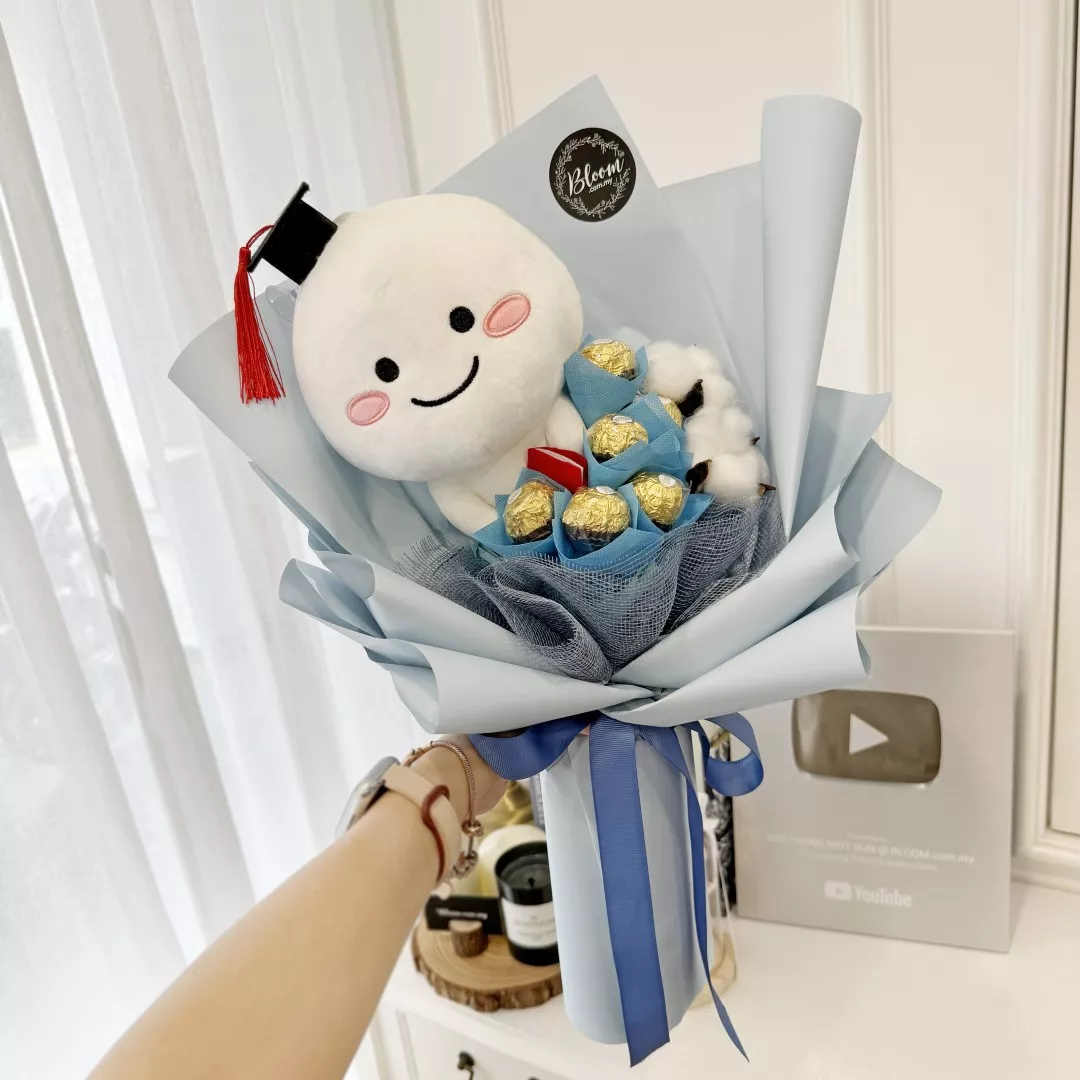 Graduation Bouquet 23