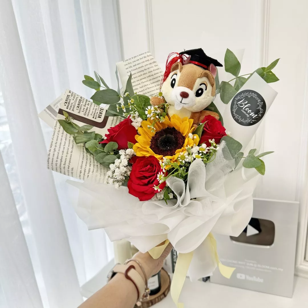 Graduation Bouquet 24