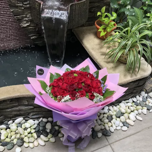 Rose Hand Bouquet 52