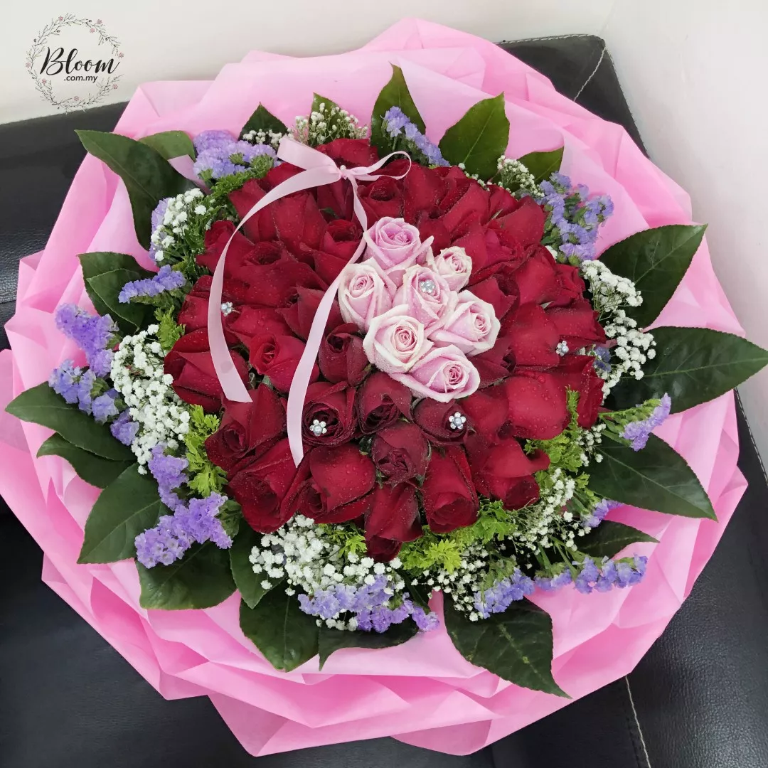Rose Hand Bouquet 55