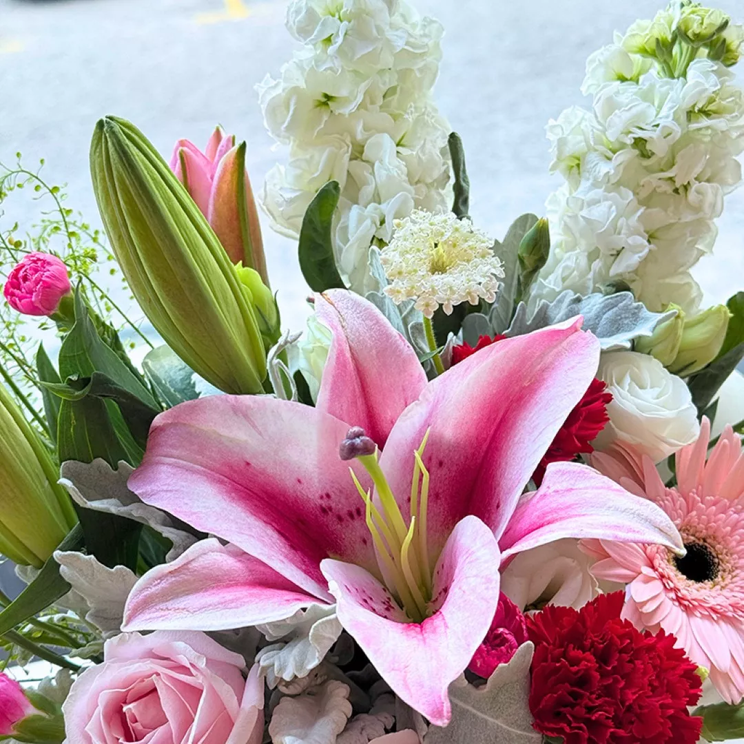 Mother’s Day Flower Box 04
